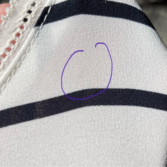 NWOT - Banana Republic - Silky Black/ White Stripe Tee with Picot Trim / Large - Picture 5 of 12